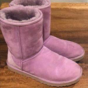 Pink uggs